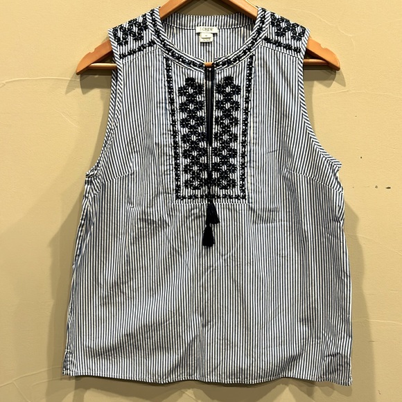 J. Crew Tops - JCREW EUC blue and white stripped sleeveless top with blue embroidery size 10